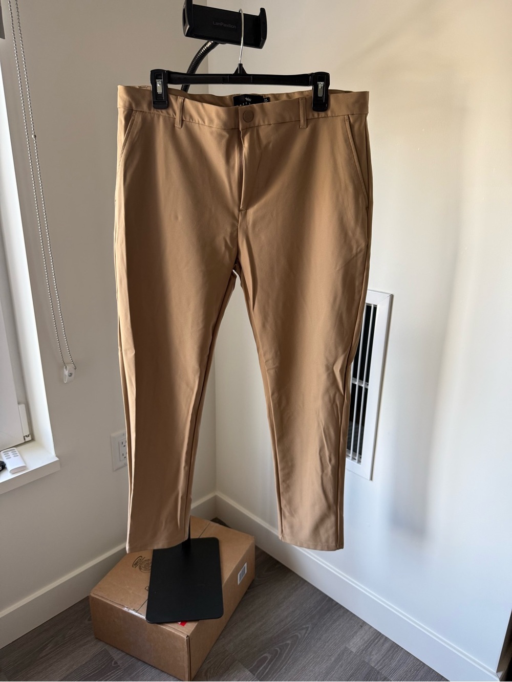 Under 510 Men’s Tan Stretch Chino Pants 34x27